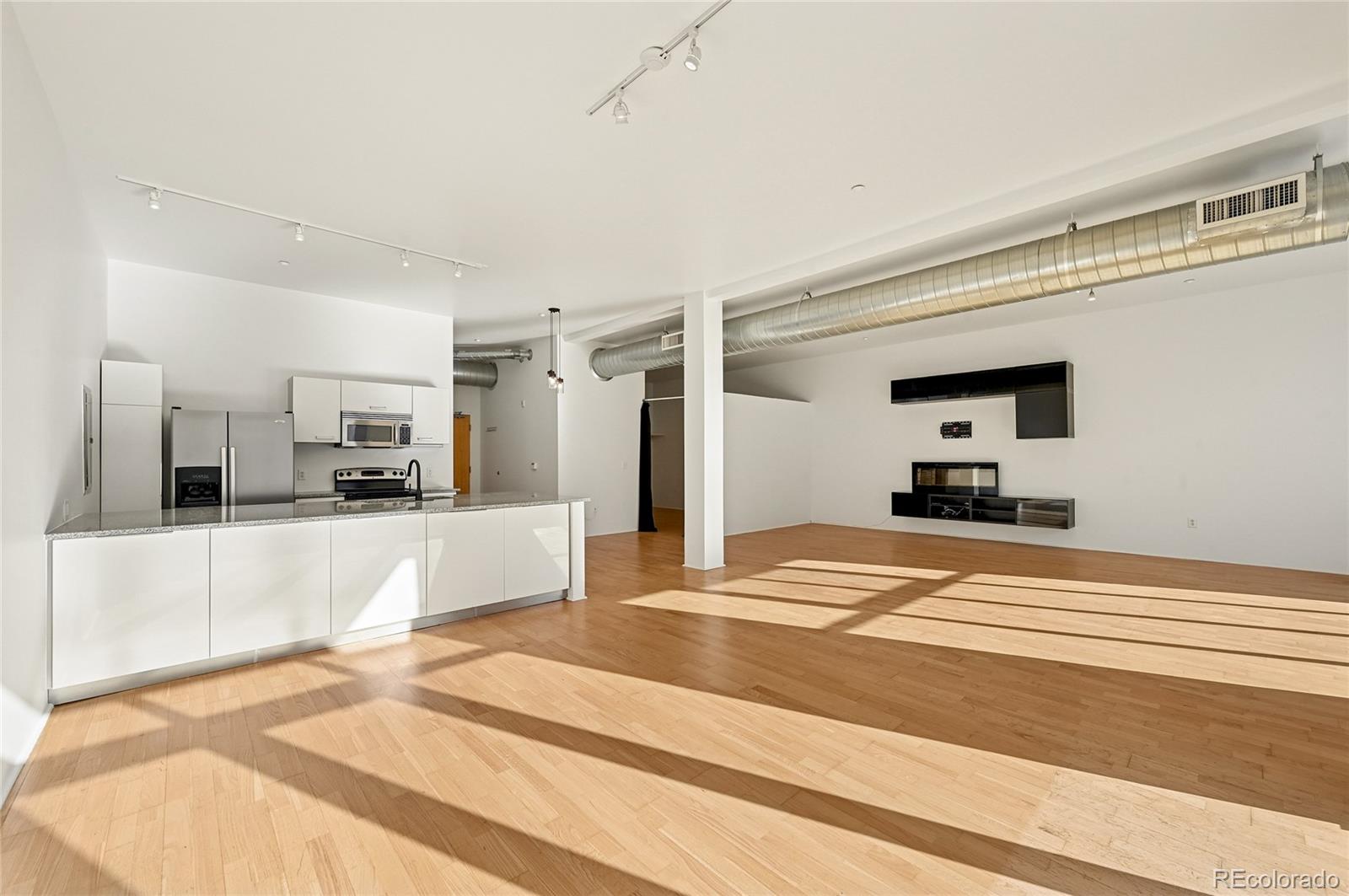 MLS Image #3 for 3100  huron street,denver, Colorado