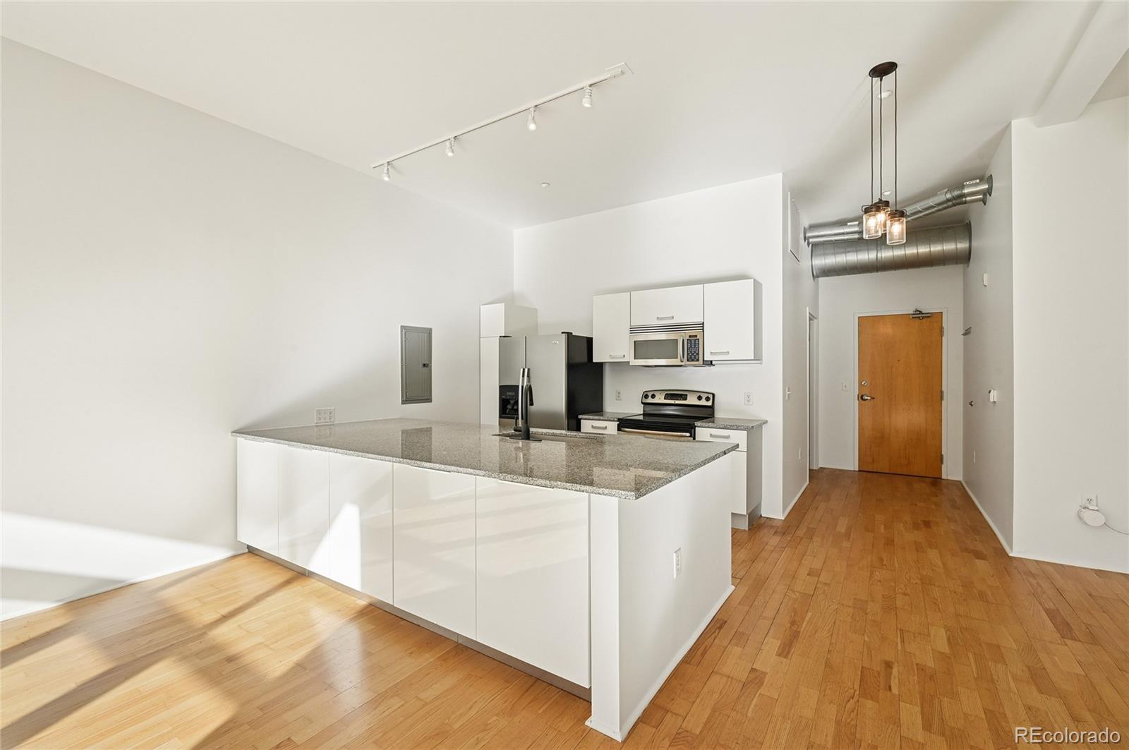 MLS Image #5 for 3100  huron street,denver, Colorado
