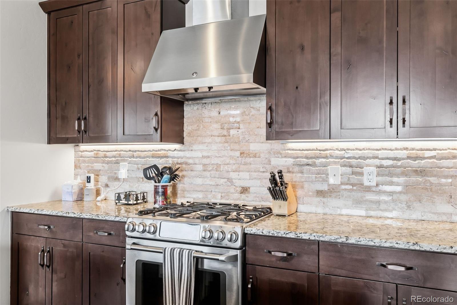 MLS Image #11 for 59  erickson loop,dillon, Colorado