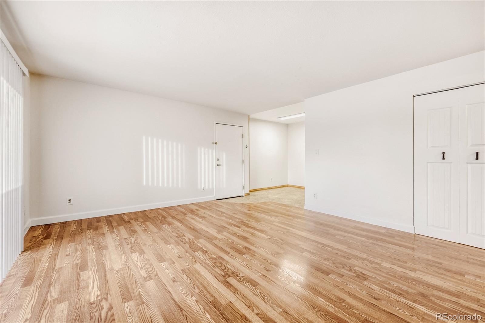 MLS Image #3 for 10211  ura lane,thornton, Colorado
