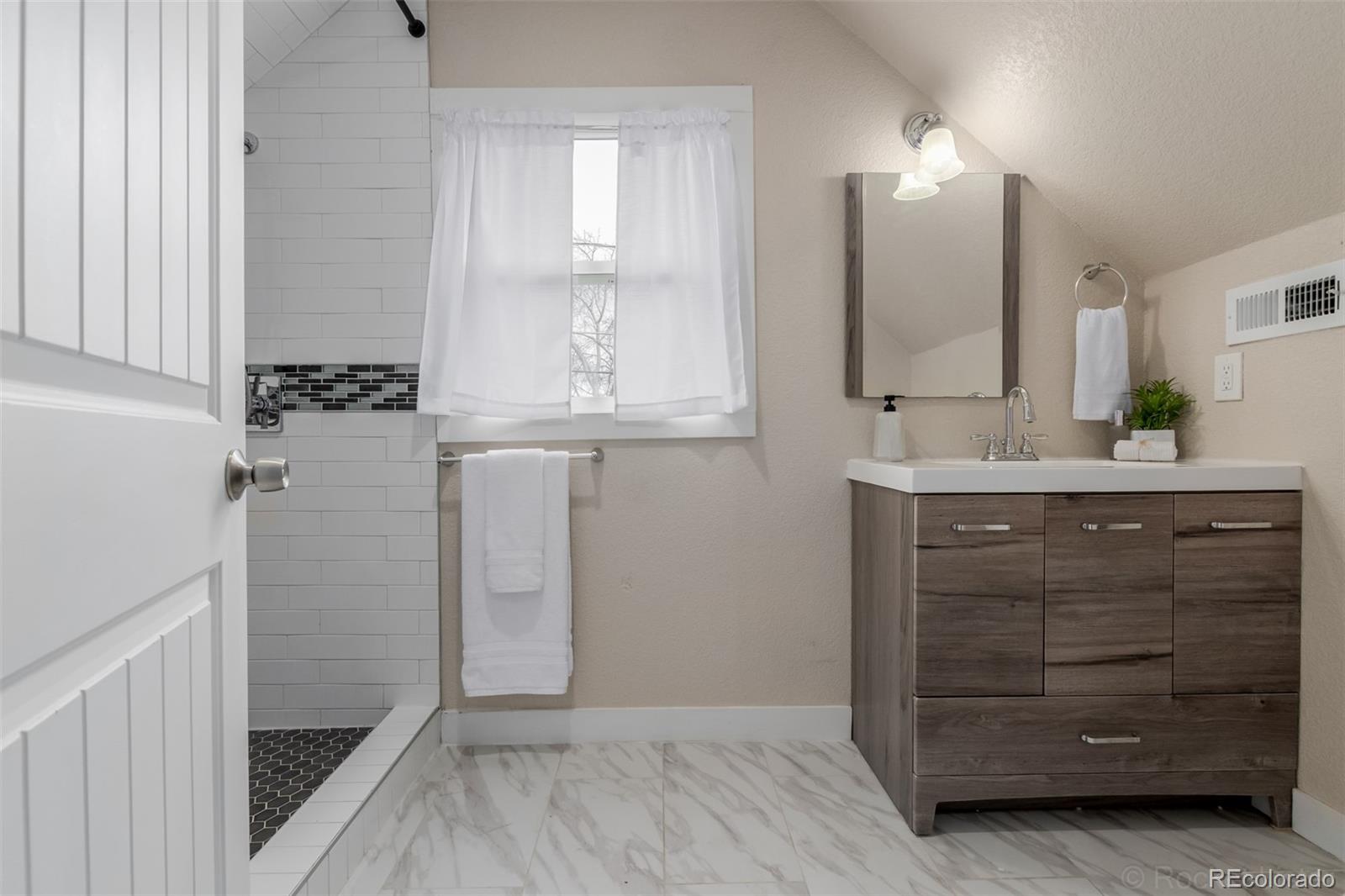 MLS Image #10 for 7380 w 12th avenue,lakewood, Colorado