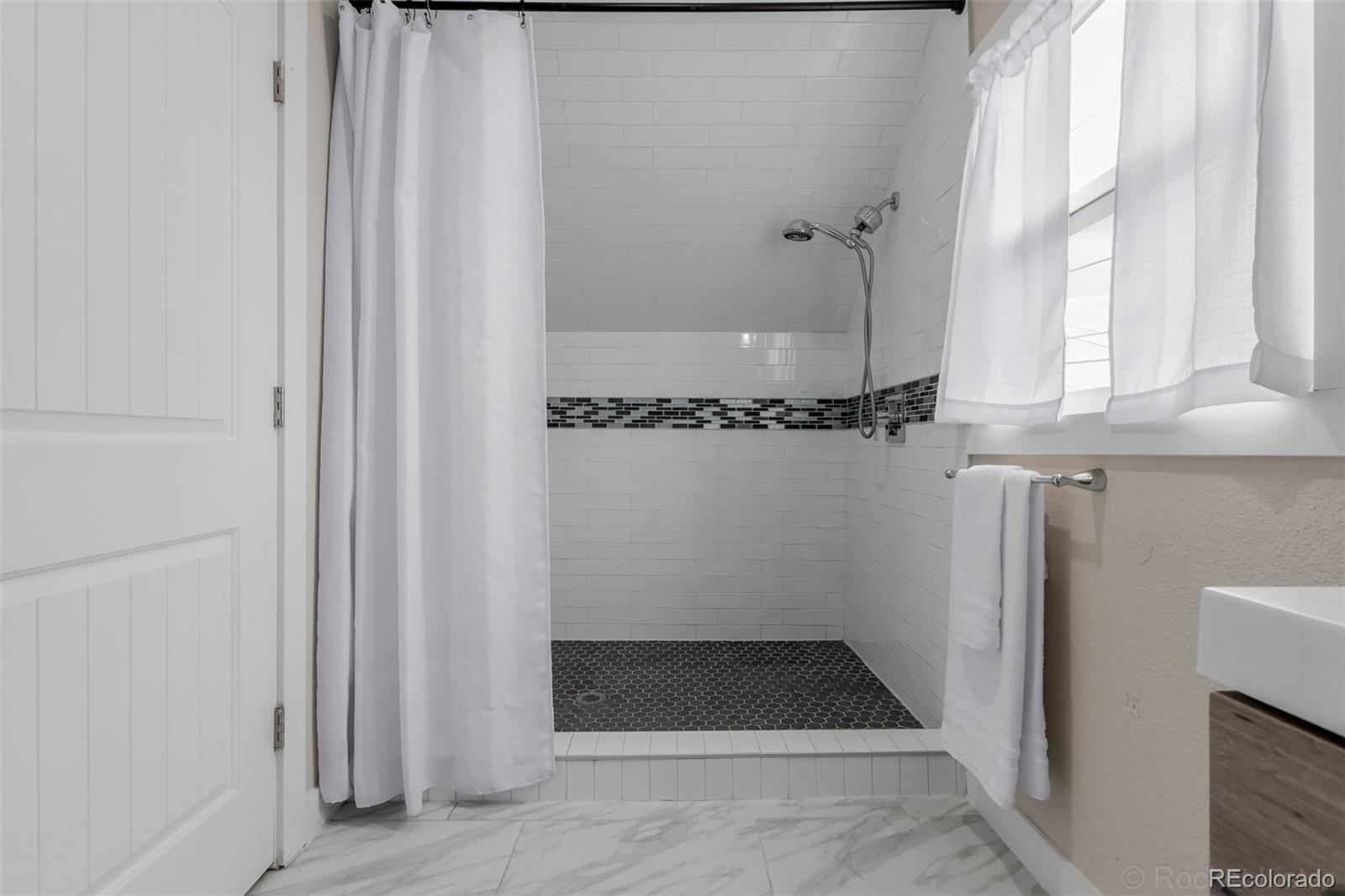 MLS Image #11 for 7380 w 12th avenue,lakewood, Colorado