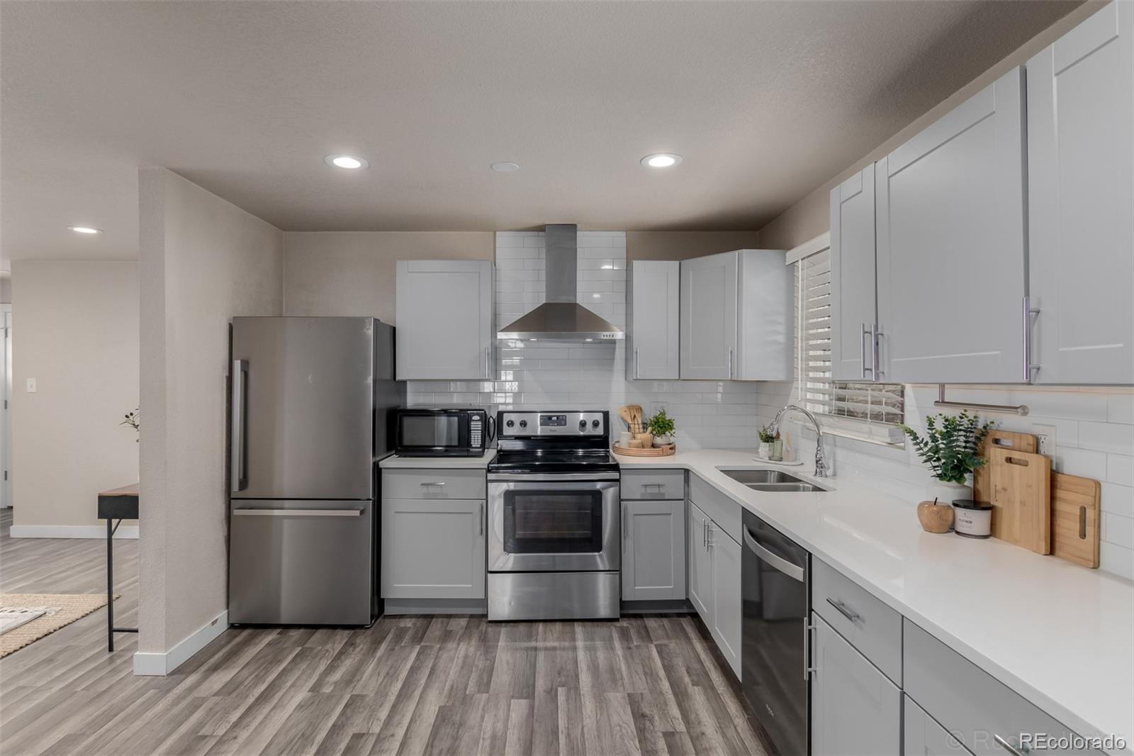 MLS Image #5 for 7380 w 12th avenue,lakewood, Colorado