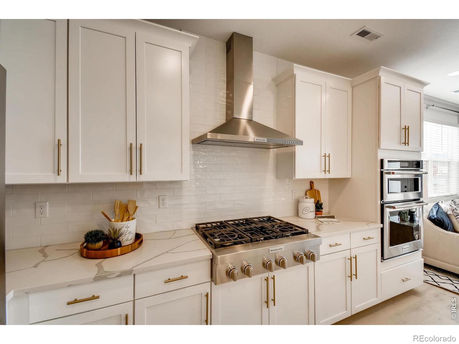 MLS Image #8 for 2841  bear springs circle,longmont, Colorado