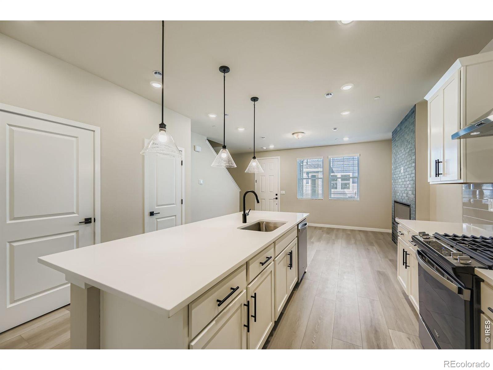 MLS Image #7 for 2819  bear springs circle,longmont, Colorado