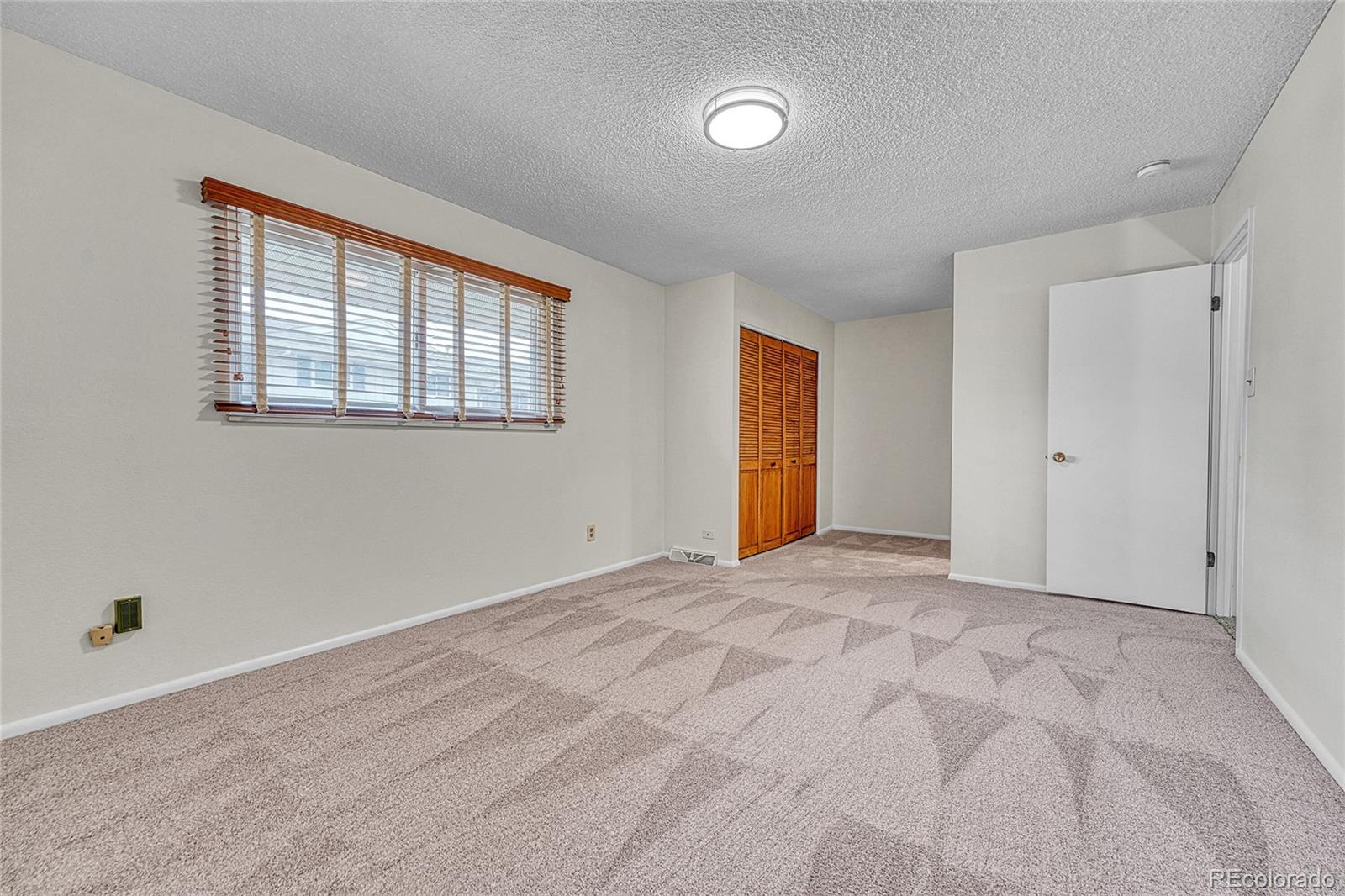 MLS Image #38 for 9276 e nassau avenue,denver, Colorado