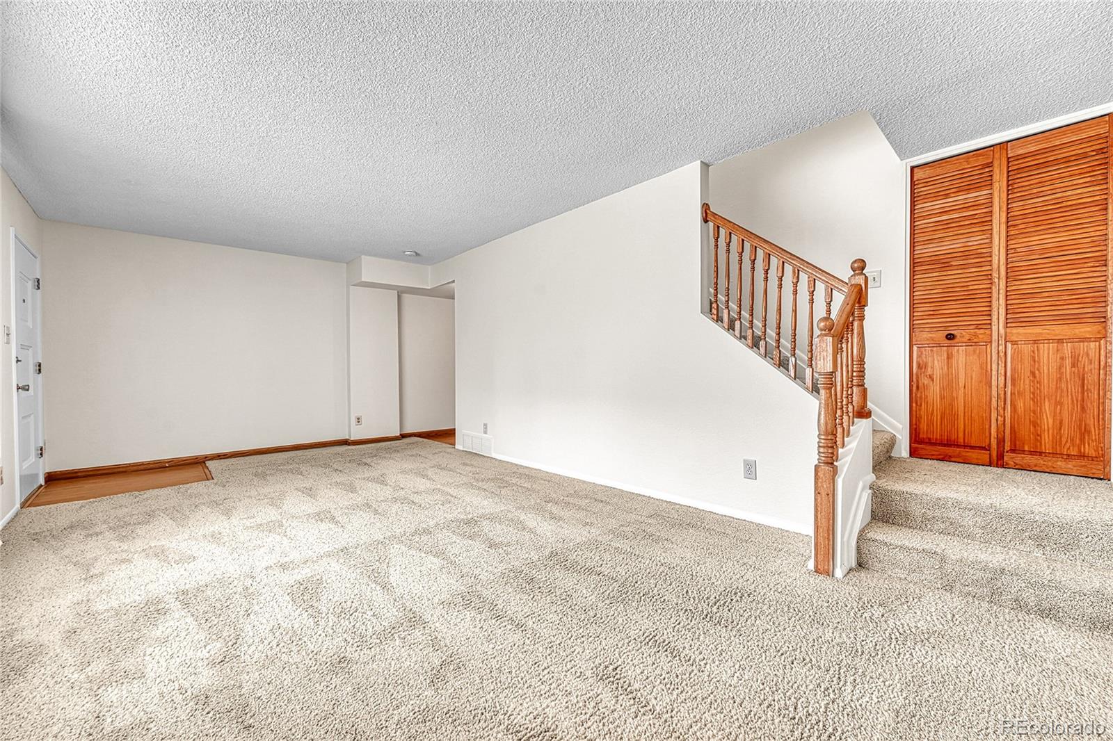 MLS Image #5 for 9276 e nassau avenue,denver, Colorado