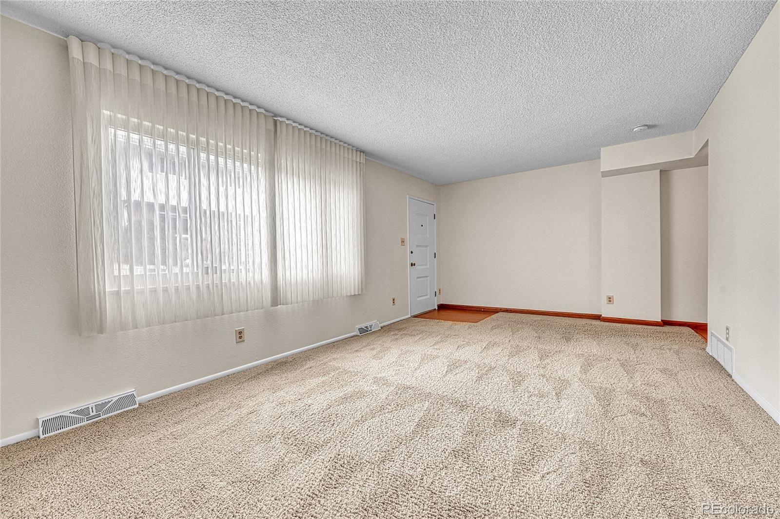 MLS Image #6 for 9276 e nassau avenue,denver, Colorado
