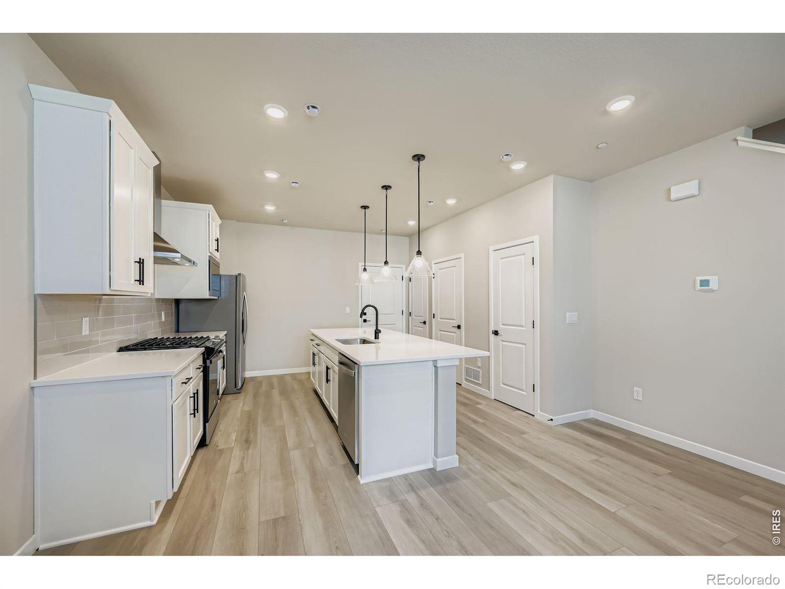 MLS Image #4 for 2817  bear springs circle,longmont, Colorado
