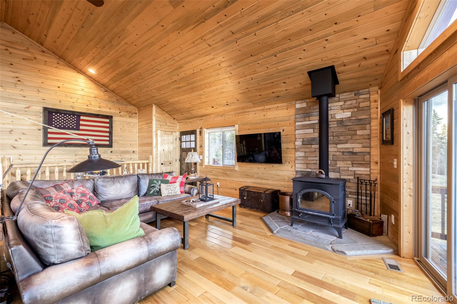 MLS Image #11 for 378  arapahoe circle,jefferson, Colorado