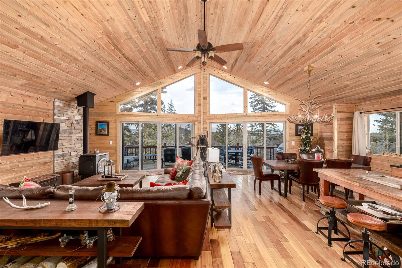 MLS Image #4 for 378  arapahoe circle,jefferson, Colorado