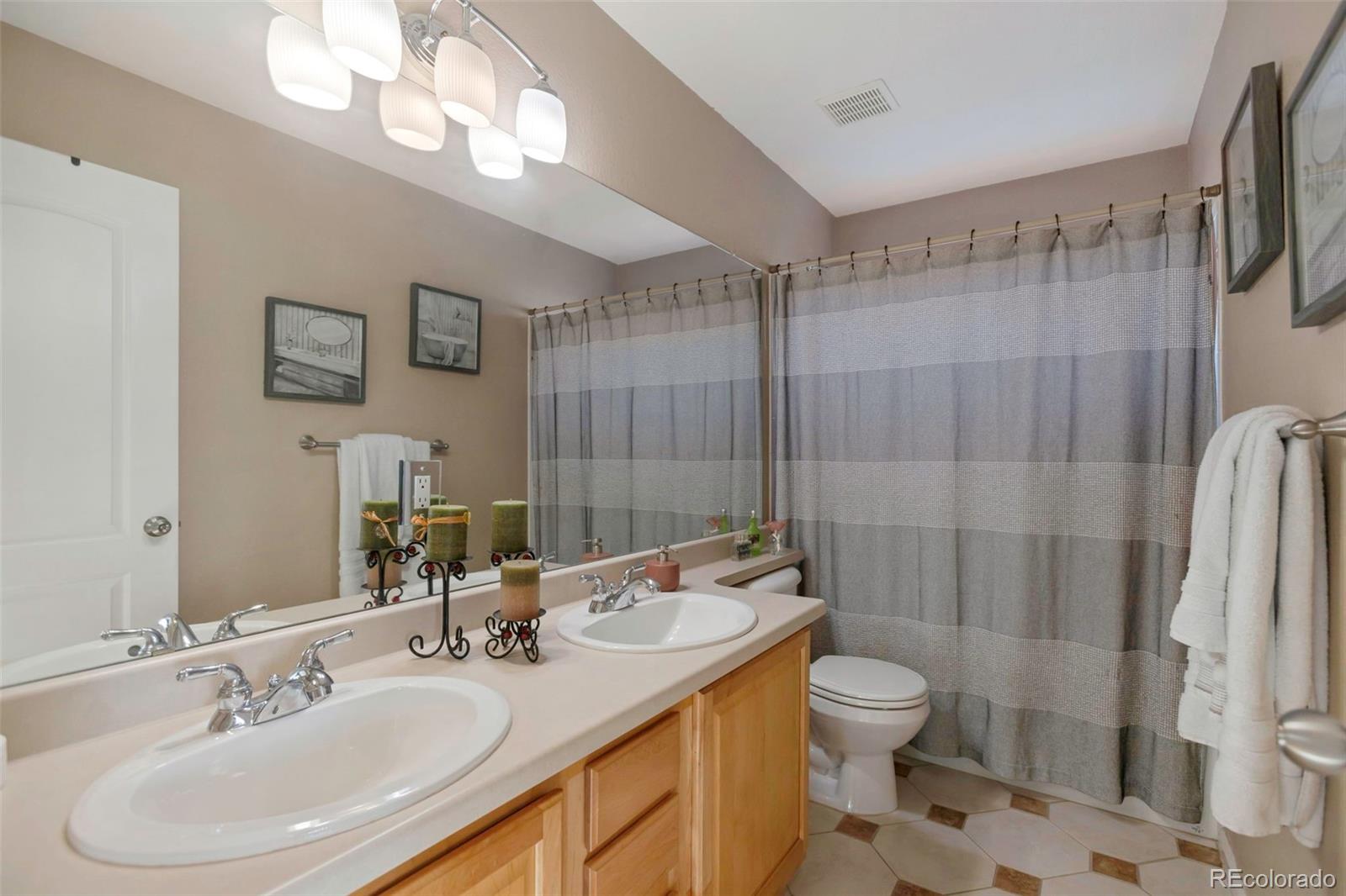 MLS Image #20 for 2430 s fundy circle,aurora, Colorado