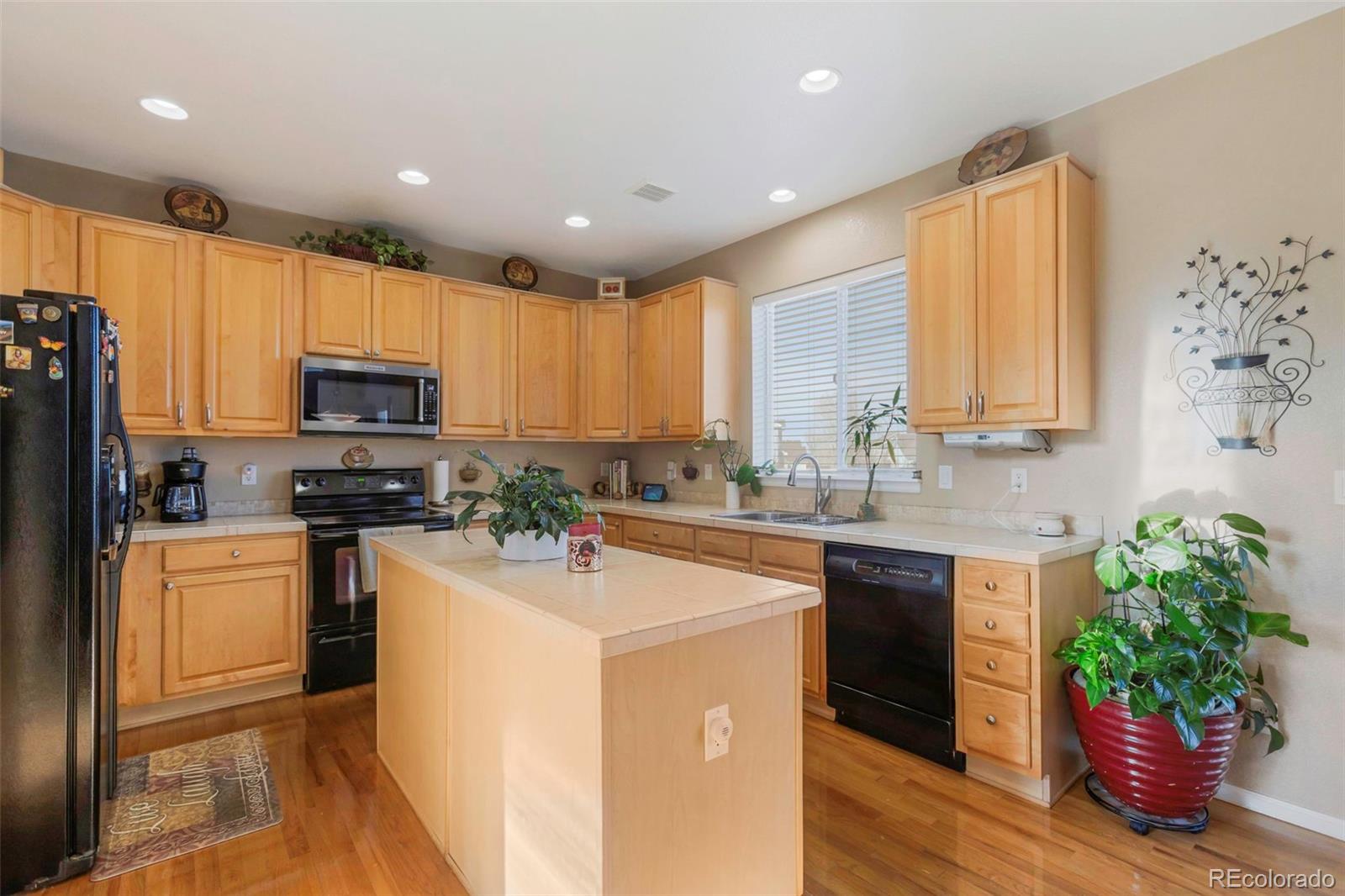 MLS Image #5 for 2430 s fundy circle,aurora, Colorado
