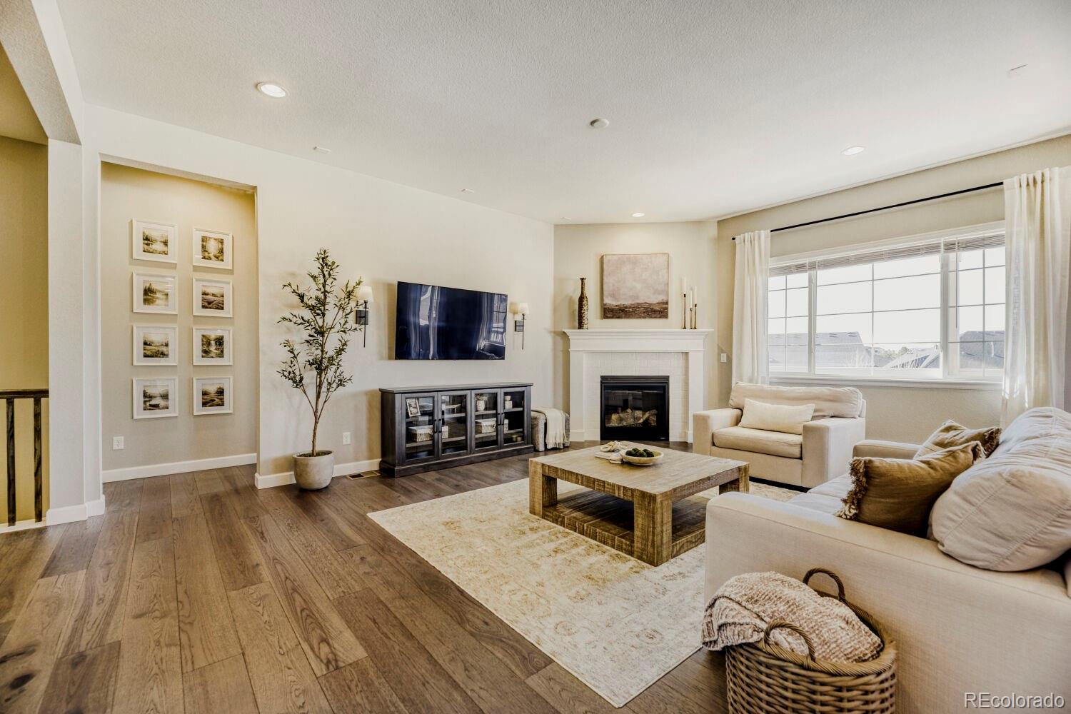 MLS Image #4 for 1135  sunlit drive,castle rock, Colorado
