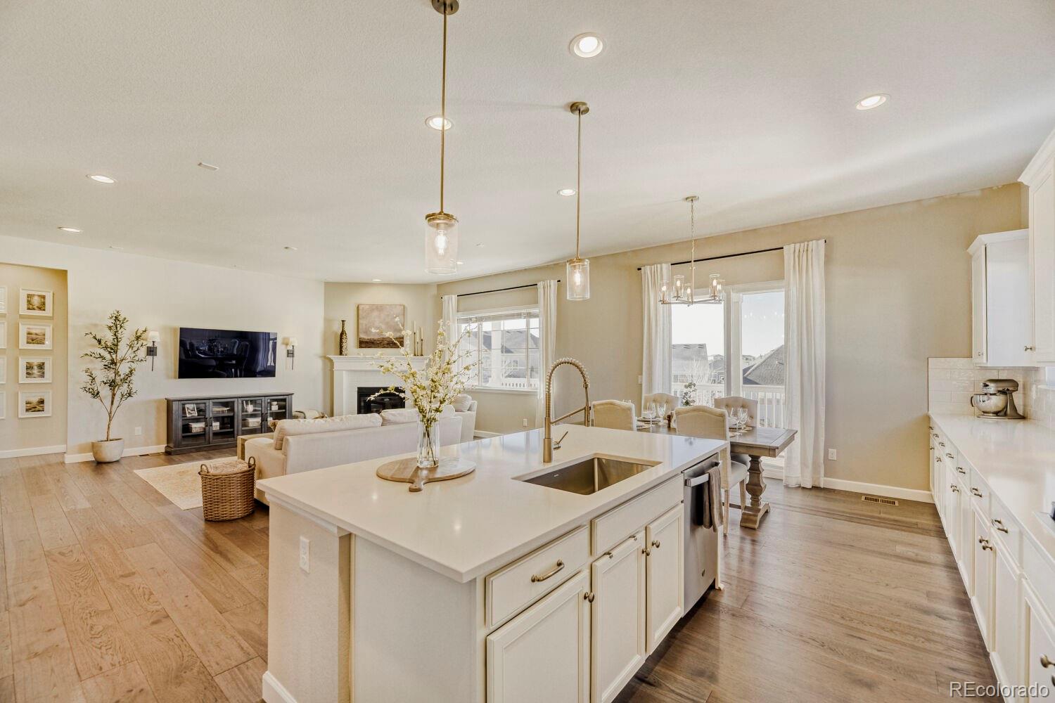 MLS Image #6 for 1135  sunlit drive,castle rock, Colorado