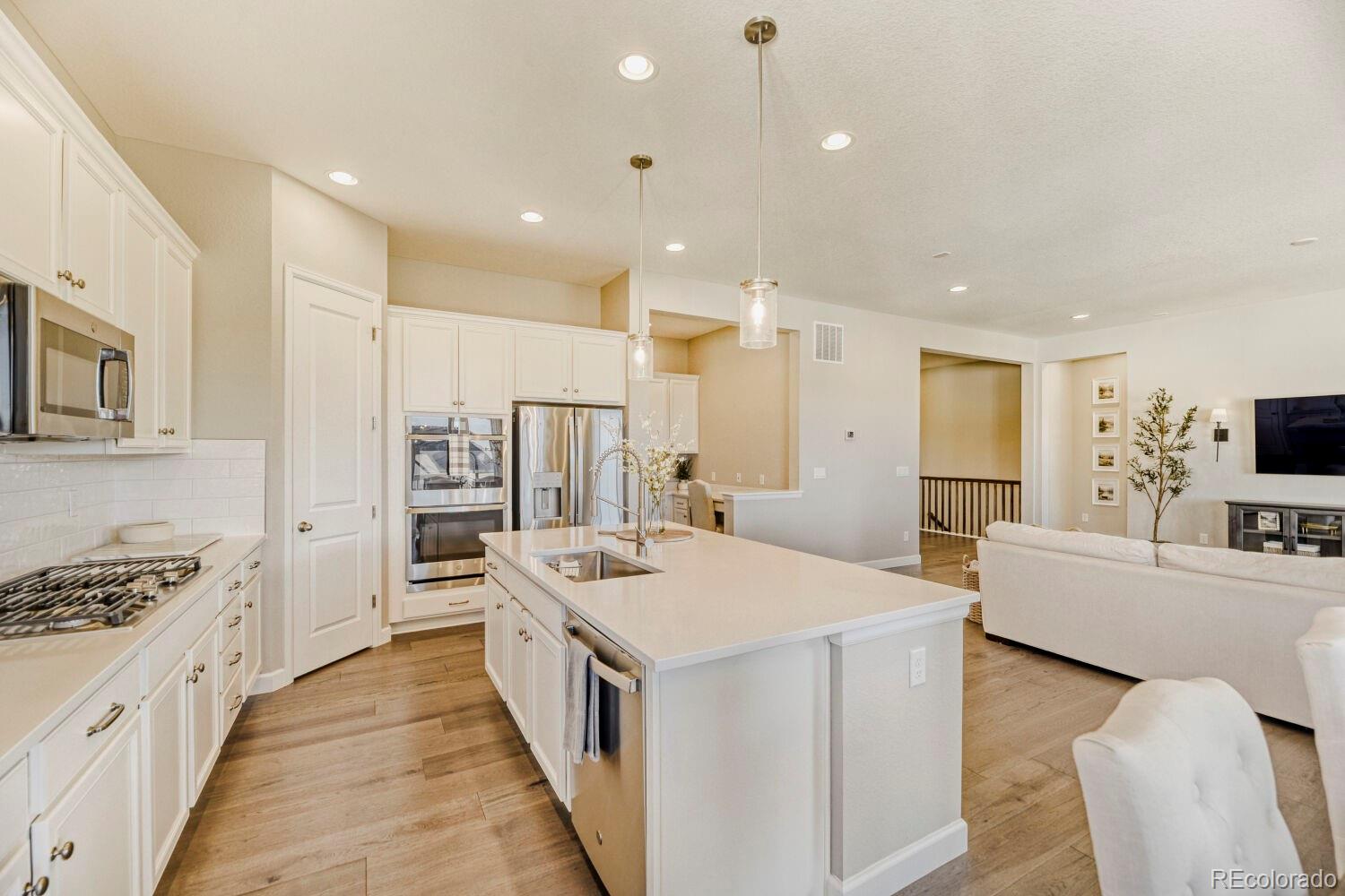 MLS Image #7 for 1135  sunlit drive,castle rock, Colorado