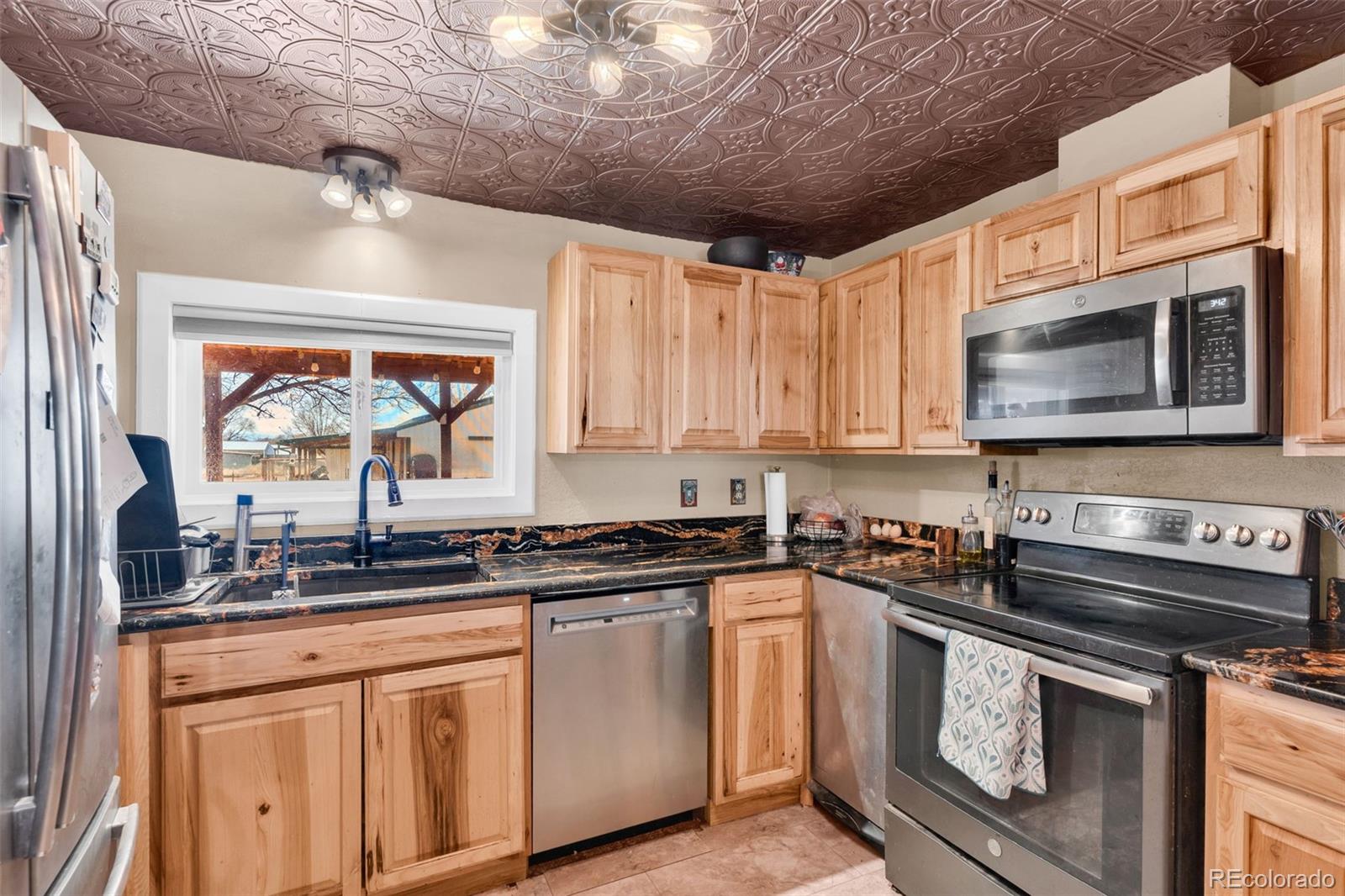 MLS Image #11 for 1144  4th street,penrose, Colorado