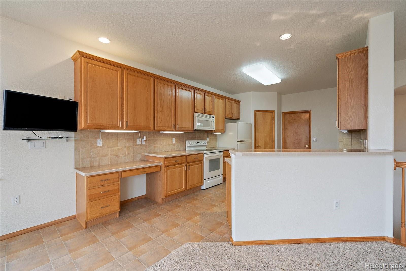 MLS Image #10 for 22885 e canyon place,aurora, Colorado