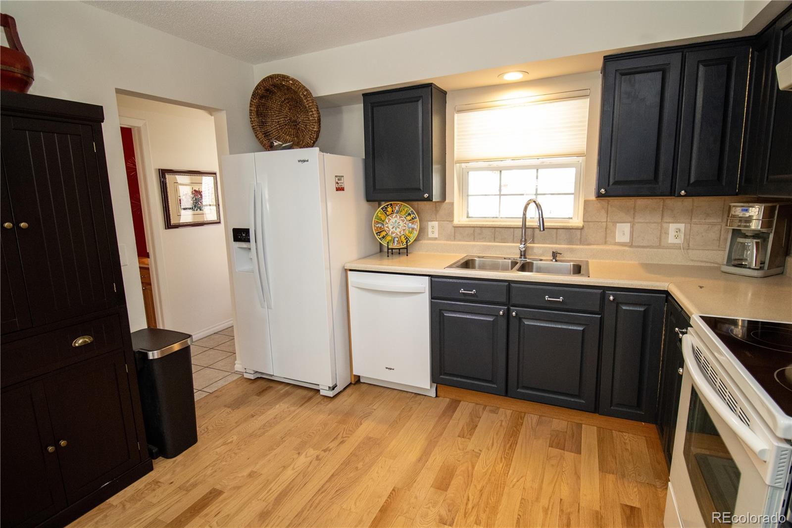MLS Image #17 for 2752 s heather gardens way 13,aurora, Colorado