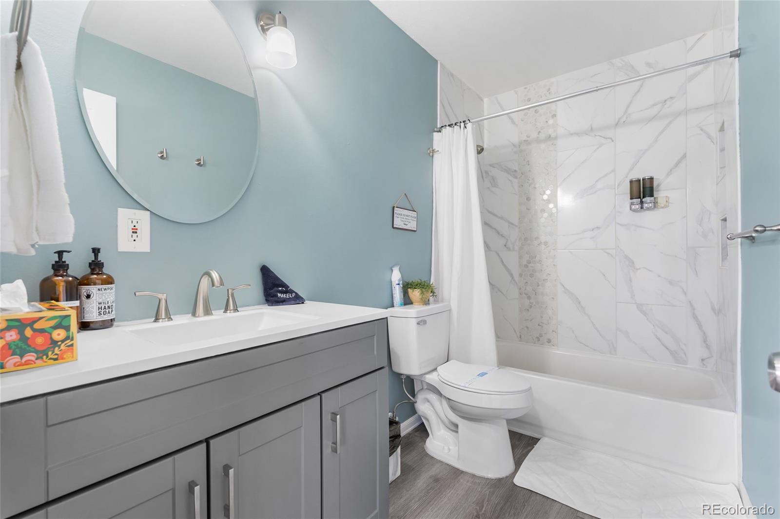 MLS Image #13 for 7652  granada road,denver, Colorado