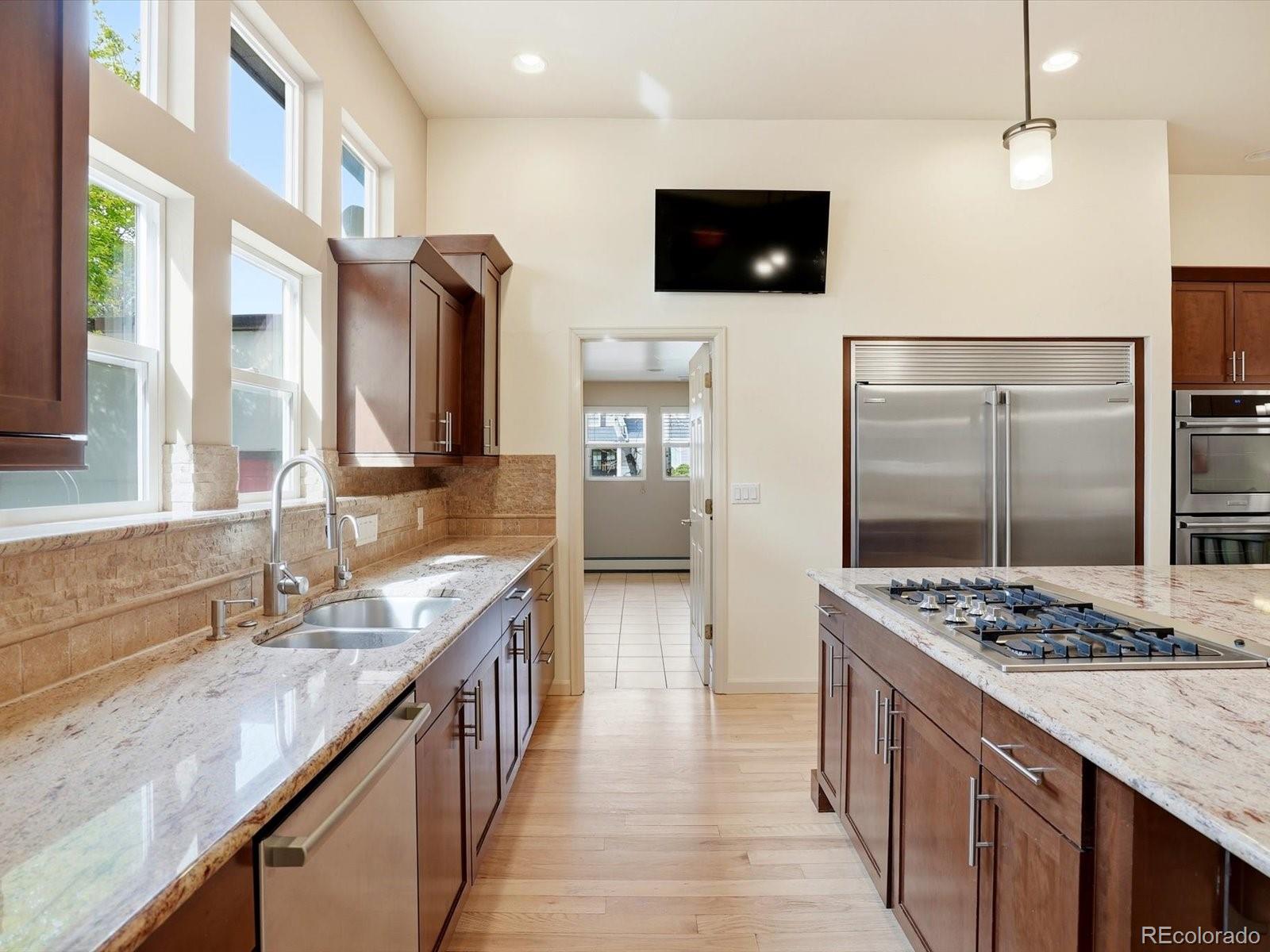 MLS Image #16 for 3864 s quince street,denver, Colorado