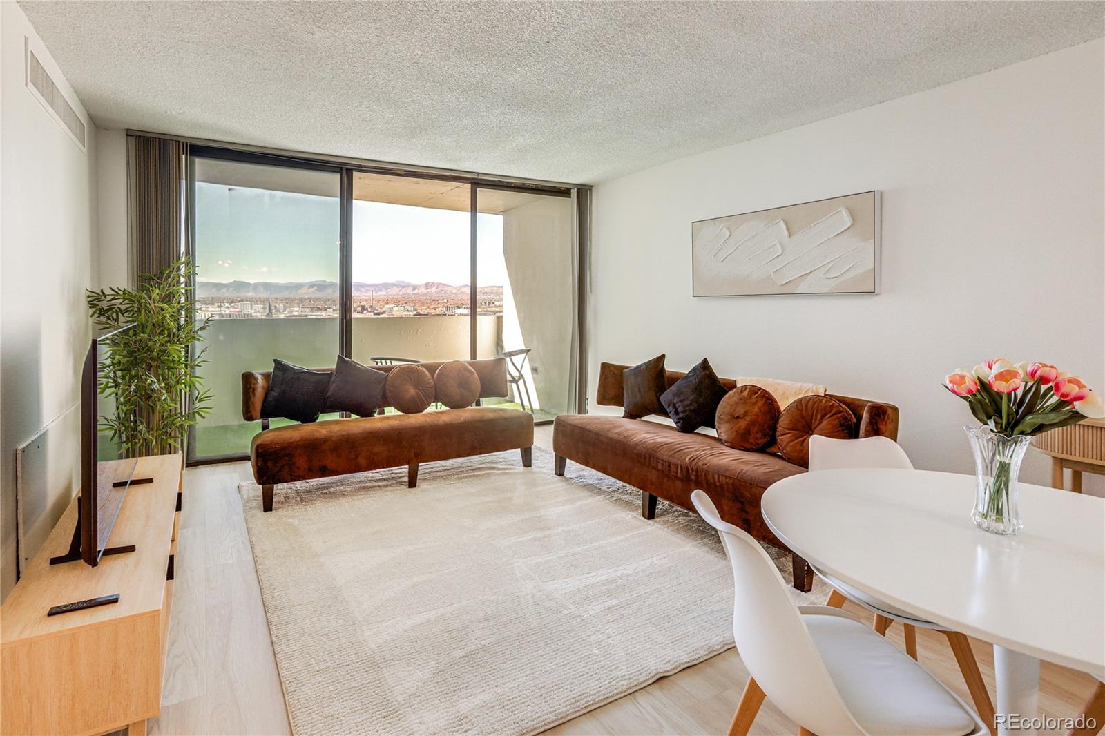 MLS Image #2 for 1020  15th street,denver, Colorado