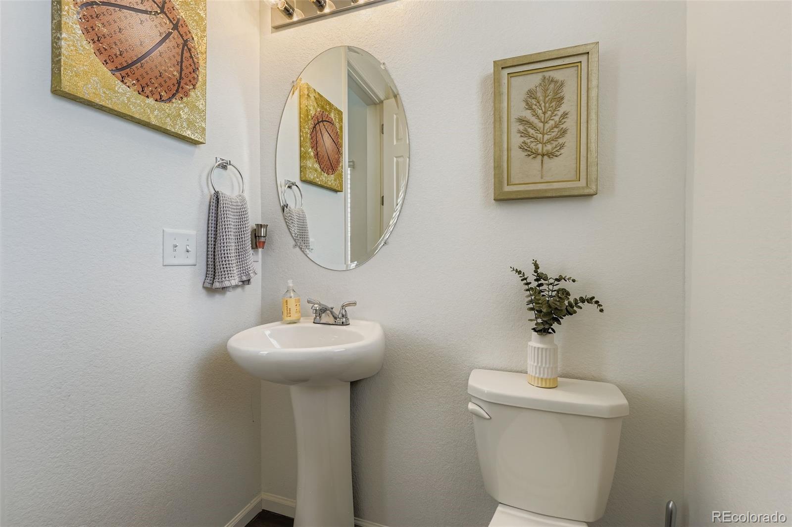 MLS Image #9 for 1680 s tower road,aurora, Colorado