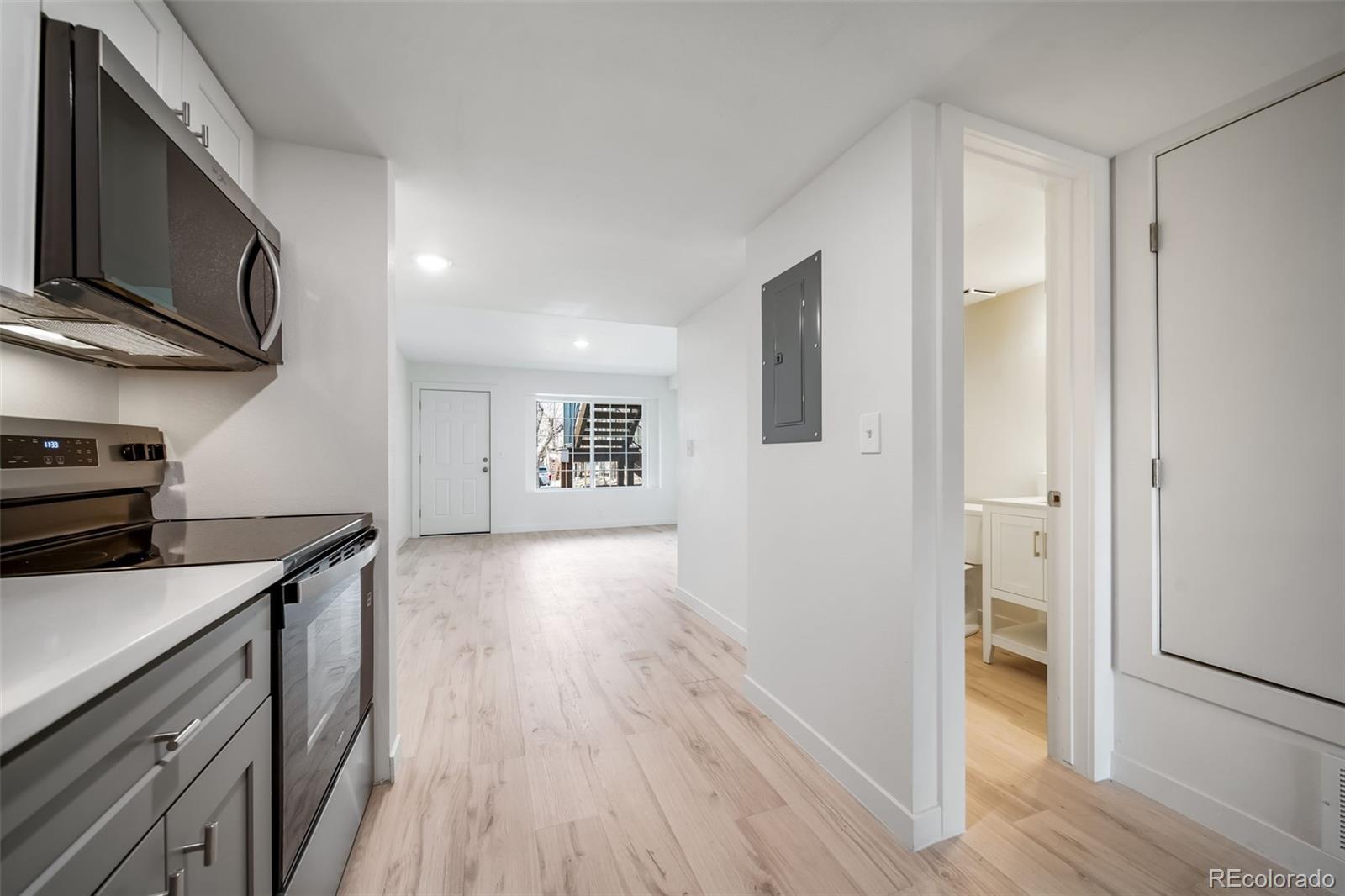 MLS Image #11 for 1885 s quebec way,denver, Colorado