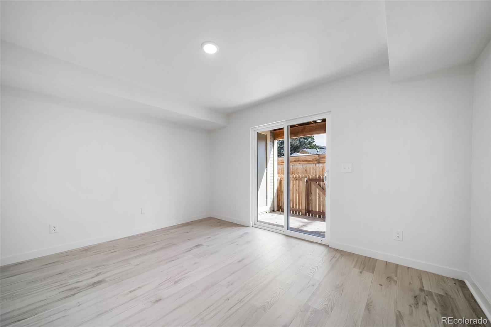 MLS Image #15 for 1885 s quebec way,denver, Colorado