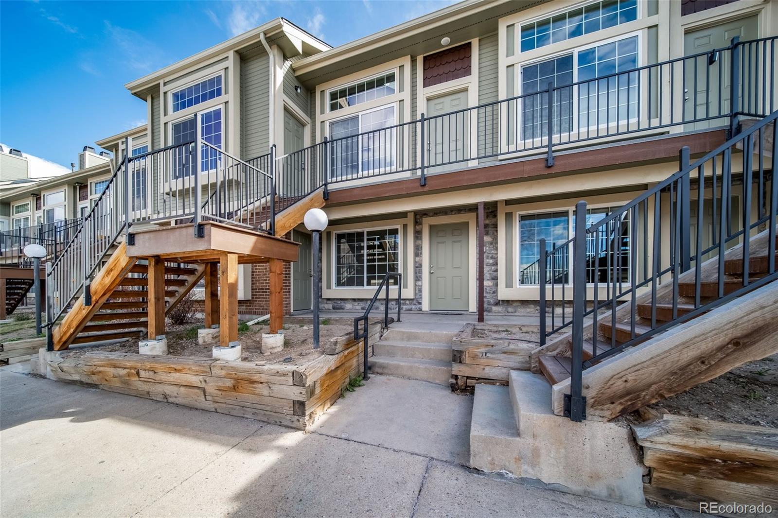 MLS Image #2 for 1885 s quebec way,denver, Colorado