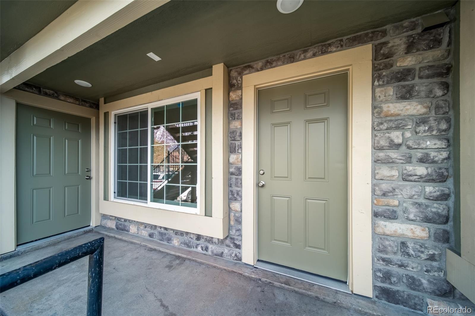 MLS Image #3 for 1885 s quebec way,denver, Colorado