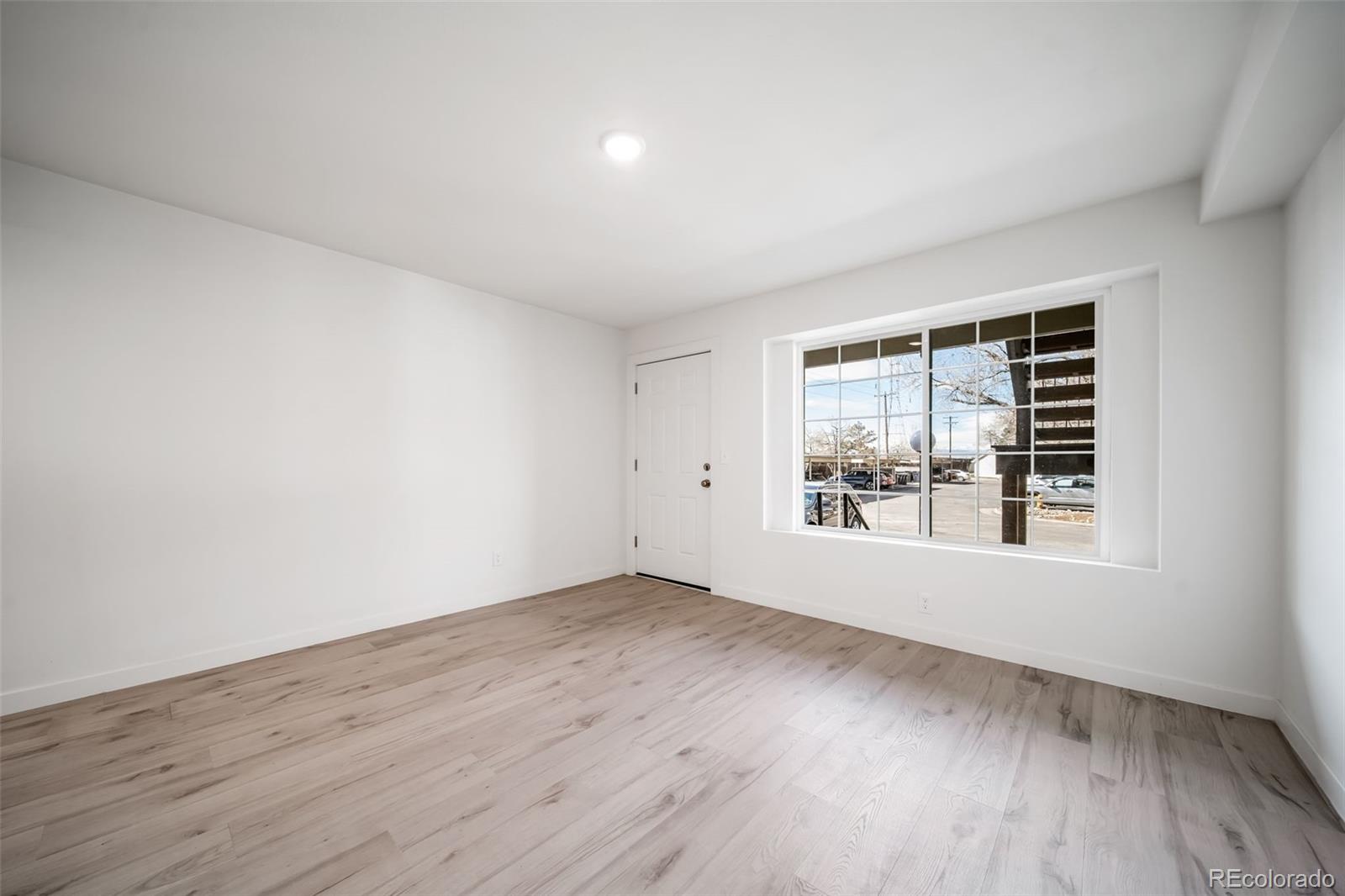 MLS Image #9 for 1885 s quebec way,denver, Colorado