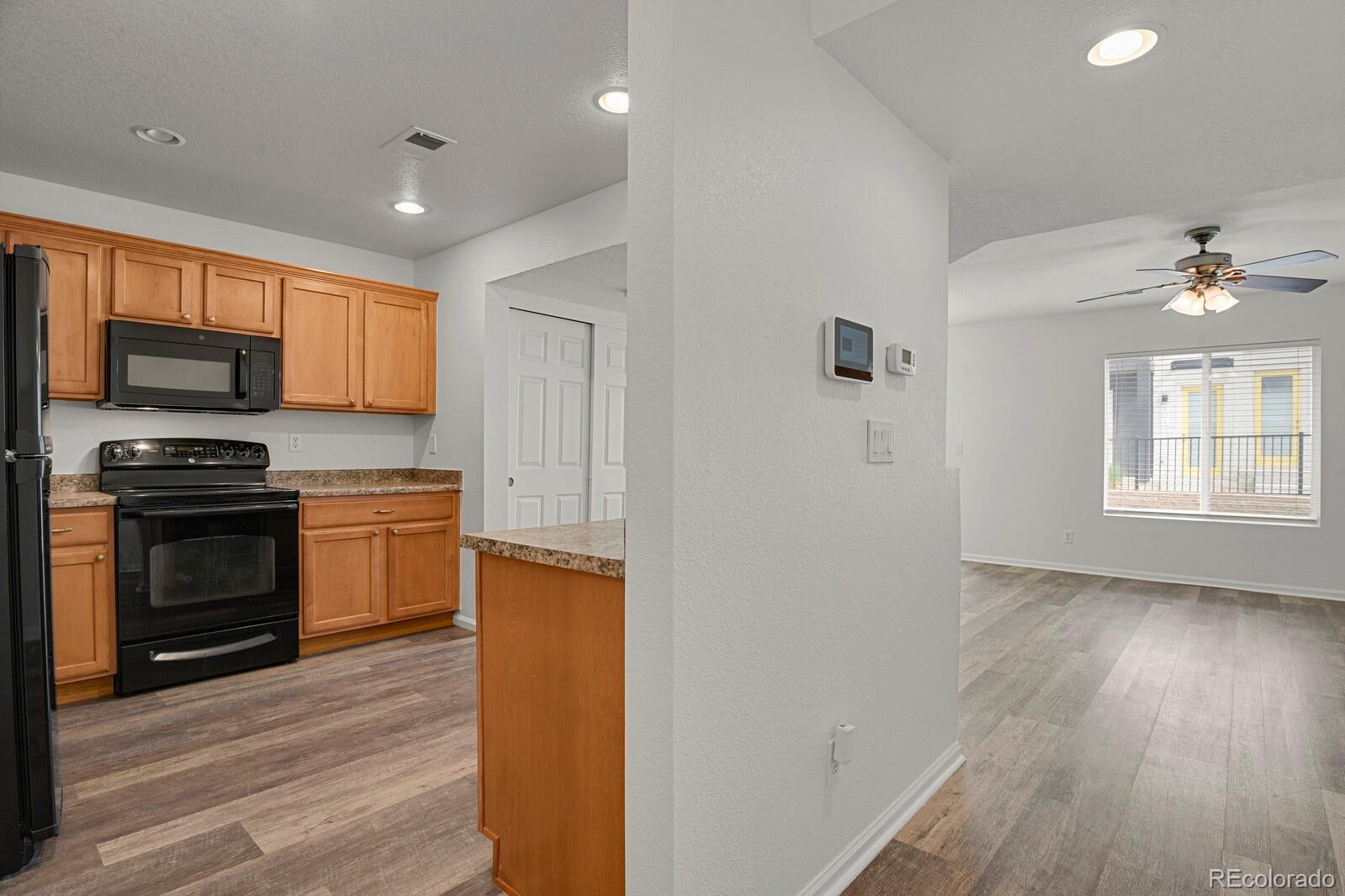 MLS Image #5 for 5850  ceylon street,denver, Colorado