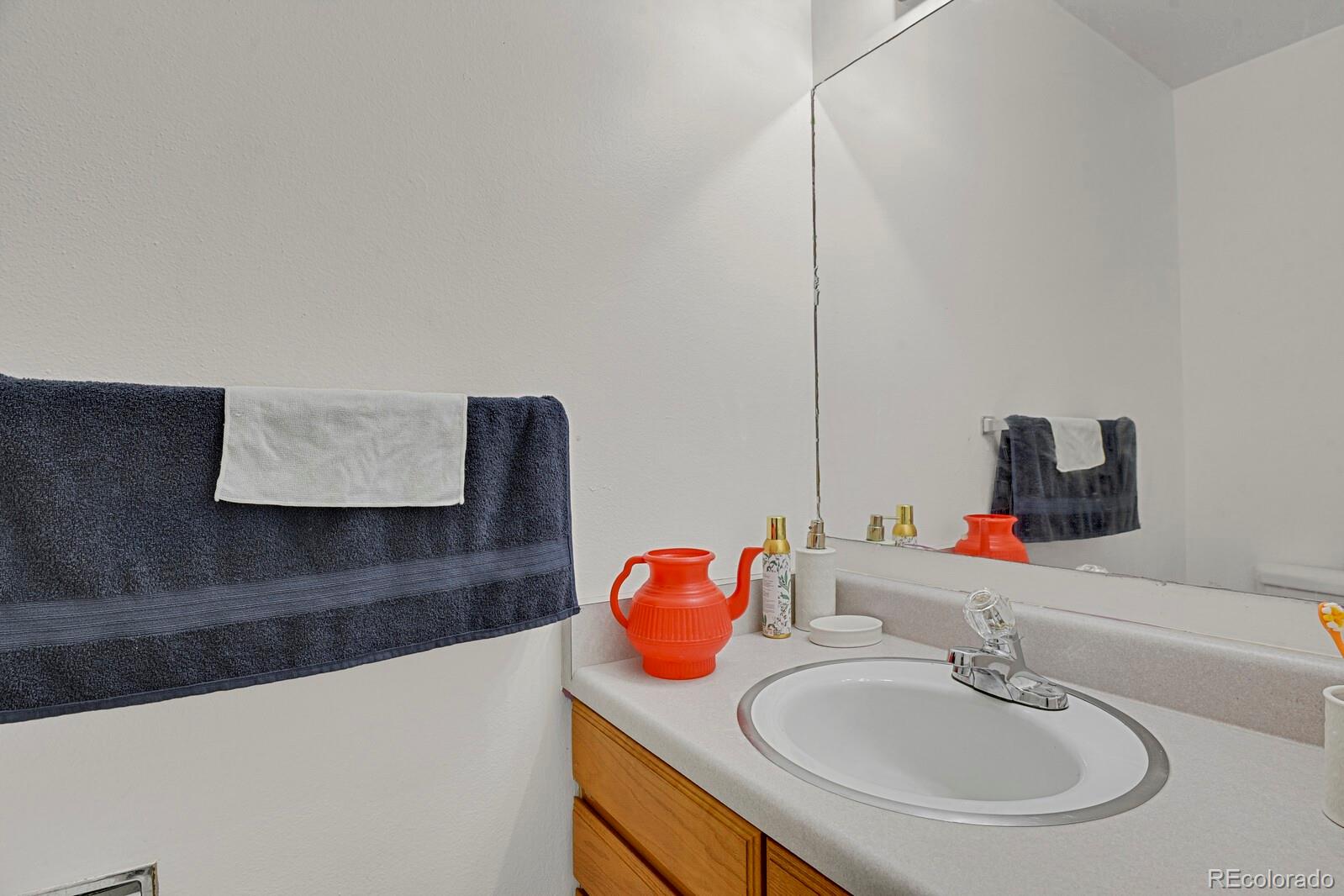 MLS Image #11 for 9025 e mansfield avenue,denver, Colorado