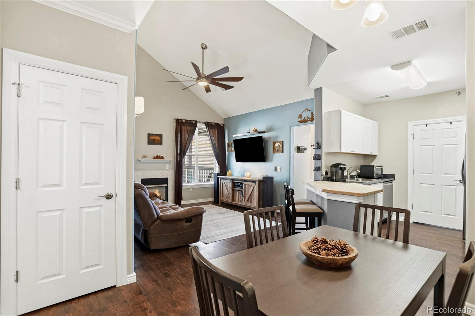 MLS Image #13 for 6001  castlegate drive a25,castle rock, Colorado
