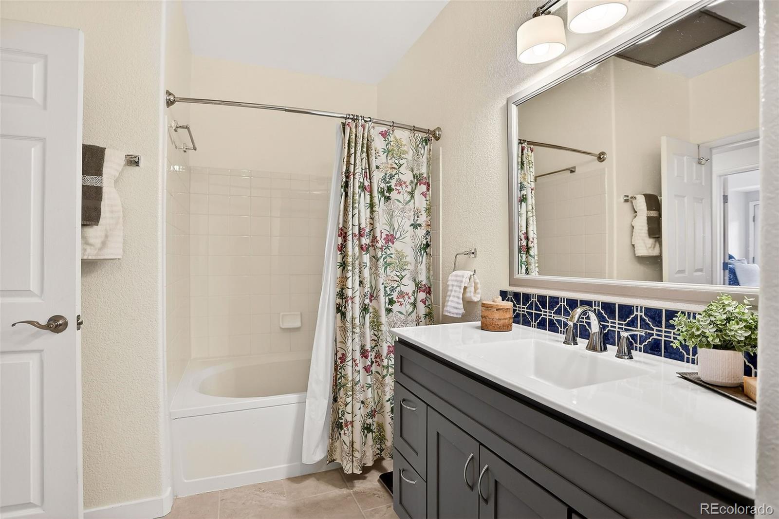 MLS Image #20 for 10715  twenty mile road 202,parker, Colorado