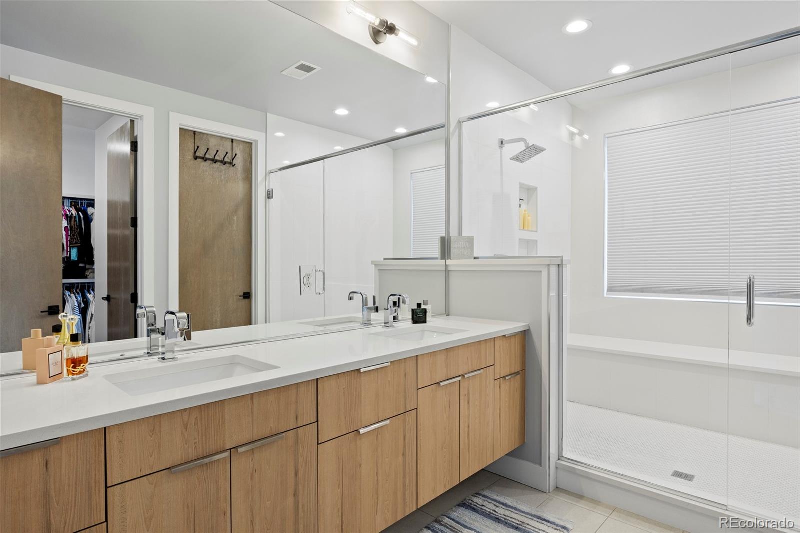 MLS Image #26 for 3083 s cherry way,denver, Colorado