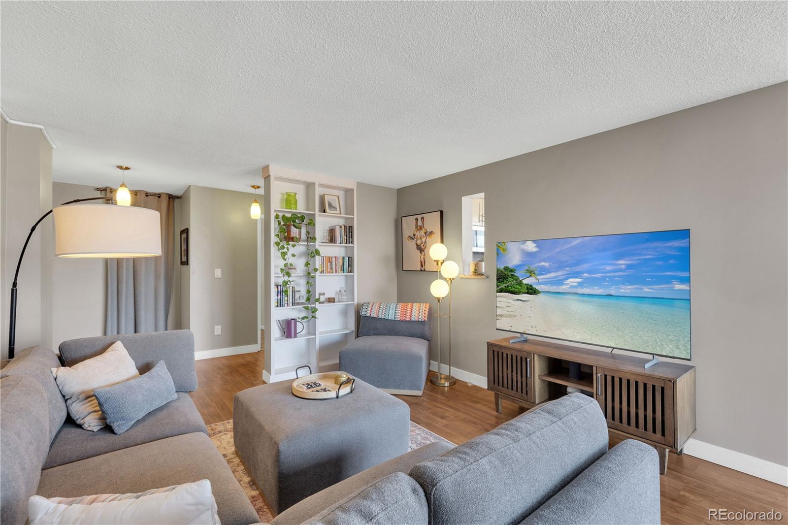 MLS Image #6 for 909 n lafayette street 304,denver, Colorado