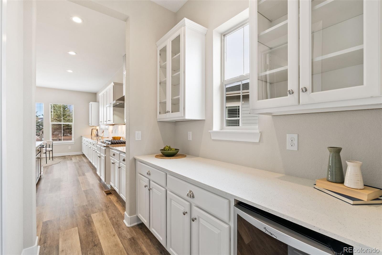 MLS Image #11 for 27620 e lakeview drive,aurora, Colorado