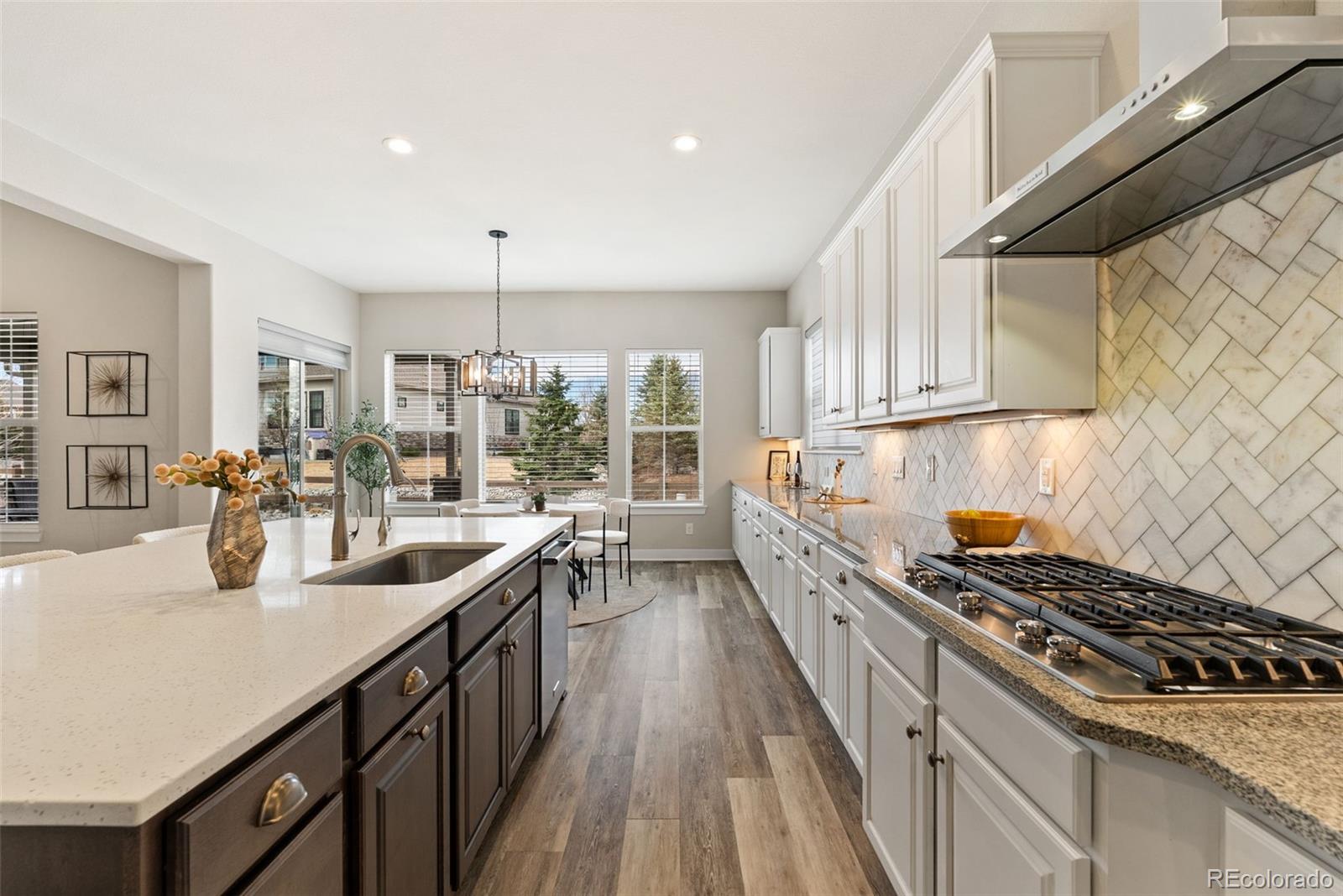 MLS Image #12 for 27620 e lakeview drive,aurora, Colorado