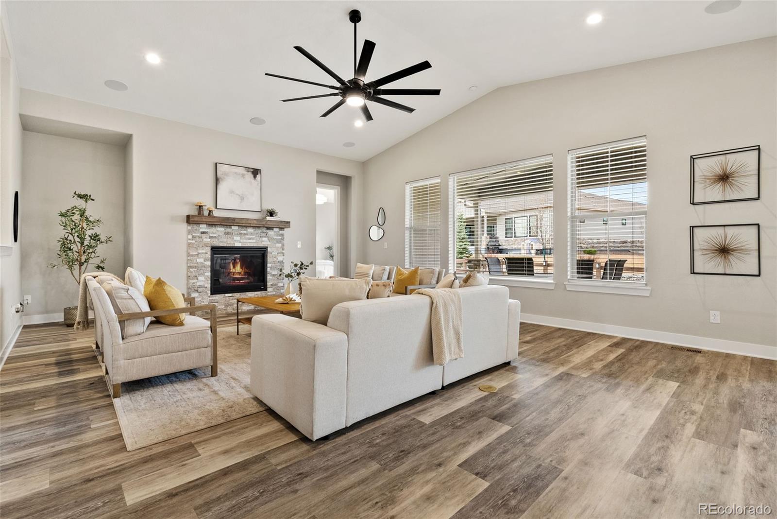 MLS Image #20 for 27620 e lakeview drive,aurora, Colorado
