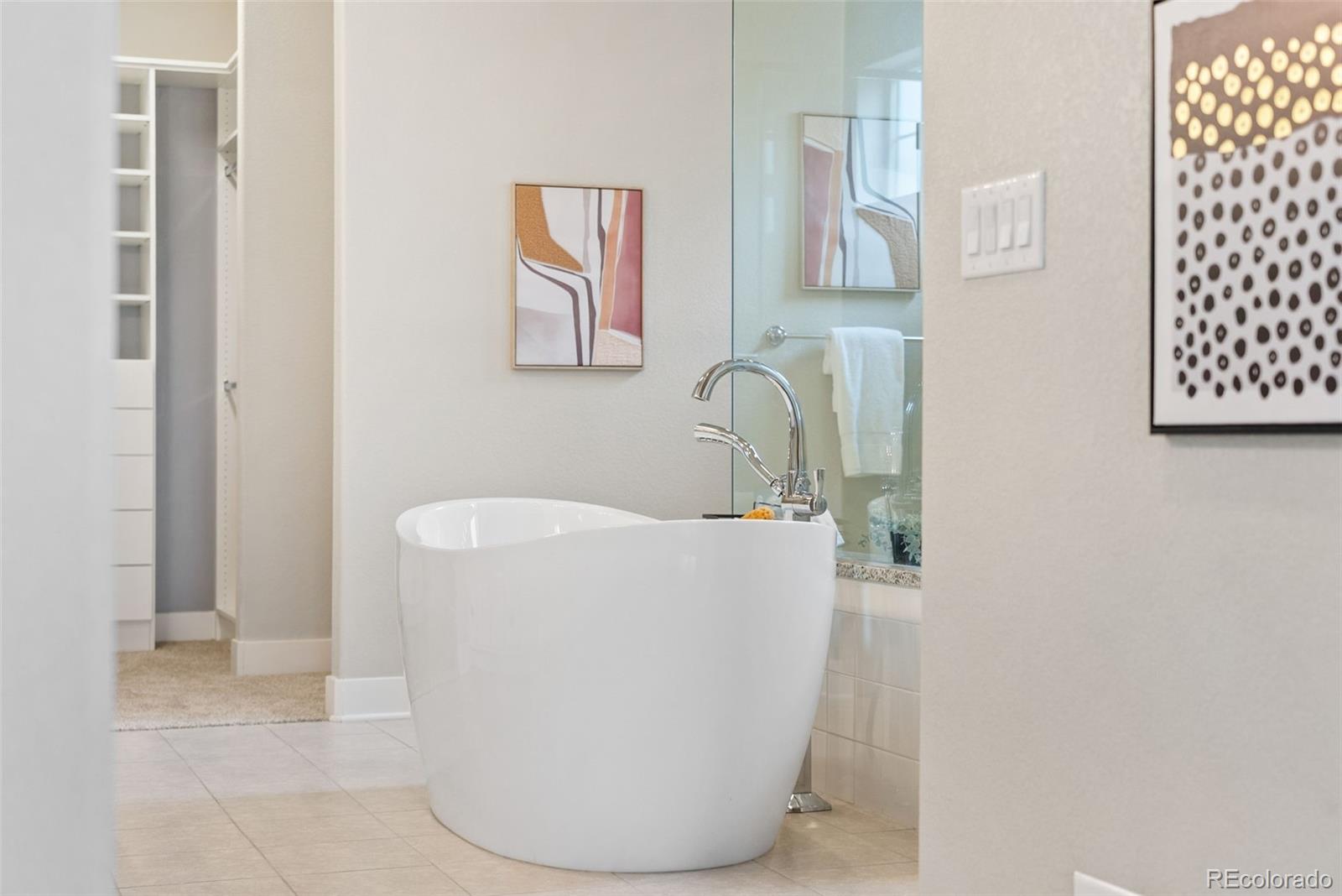 MLS Image #26 for 27620 e lakeview drive,aurora, Colorado