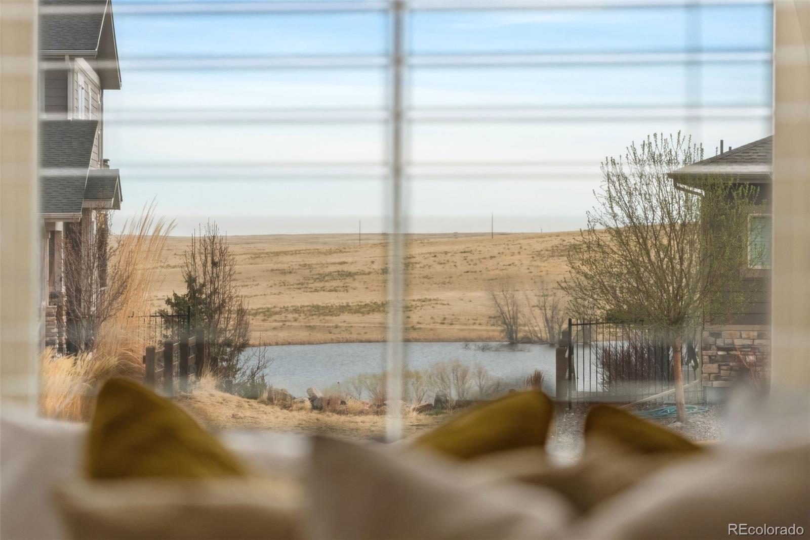 MLS Image #4 for 27620 e lakeview drive,aurora, Colorado