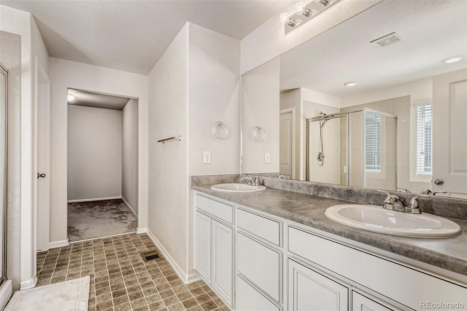 MLS Image #18 for 25060 e maple place,aurora, Colorado