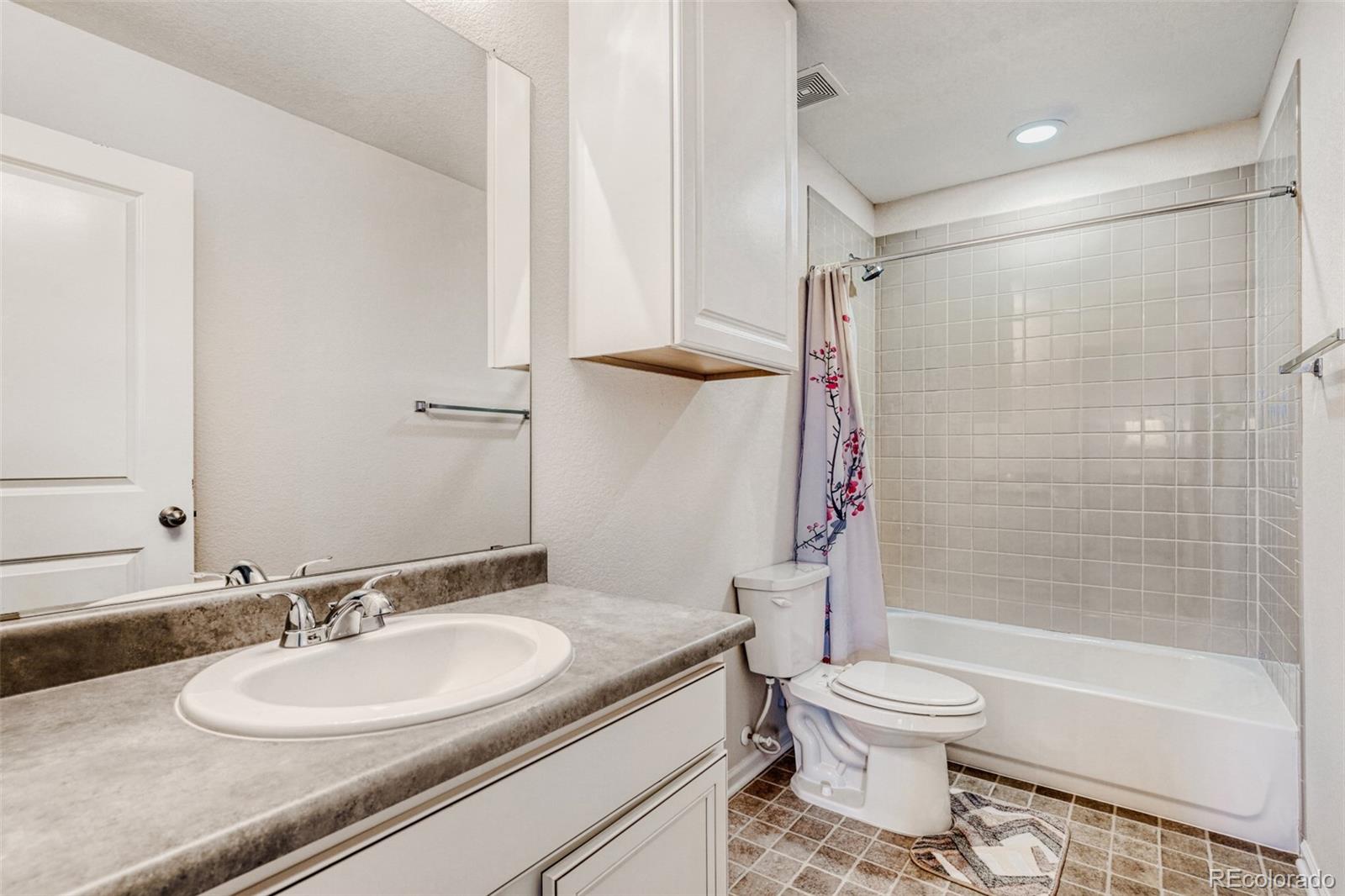 MLS Image #23 for 25060 e maple place,aurora, Colorado