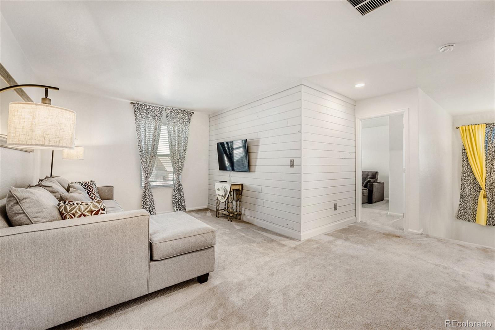 MLS Image #5 for 25060 e maple place,aurora, Colorado