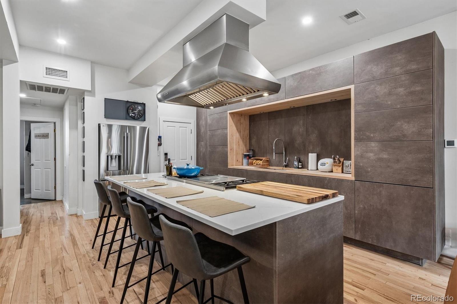 MLS Image #4 for 1025 e 17th avenue,denver, Colorado