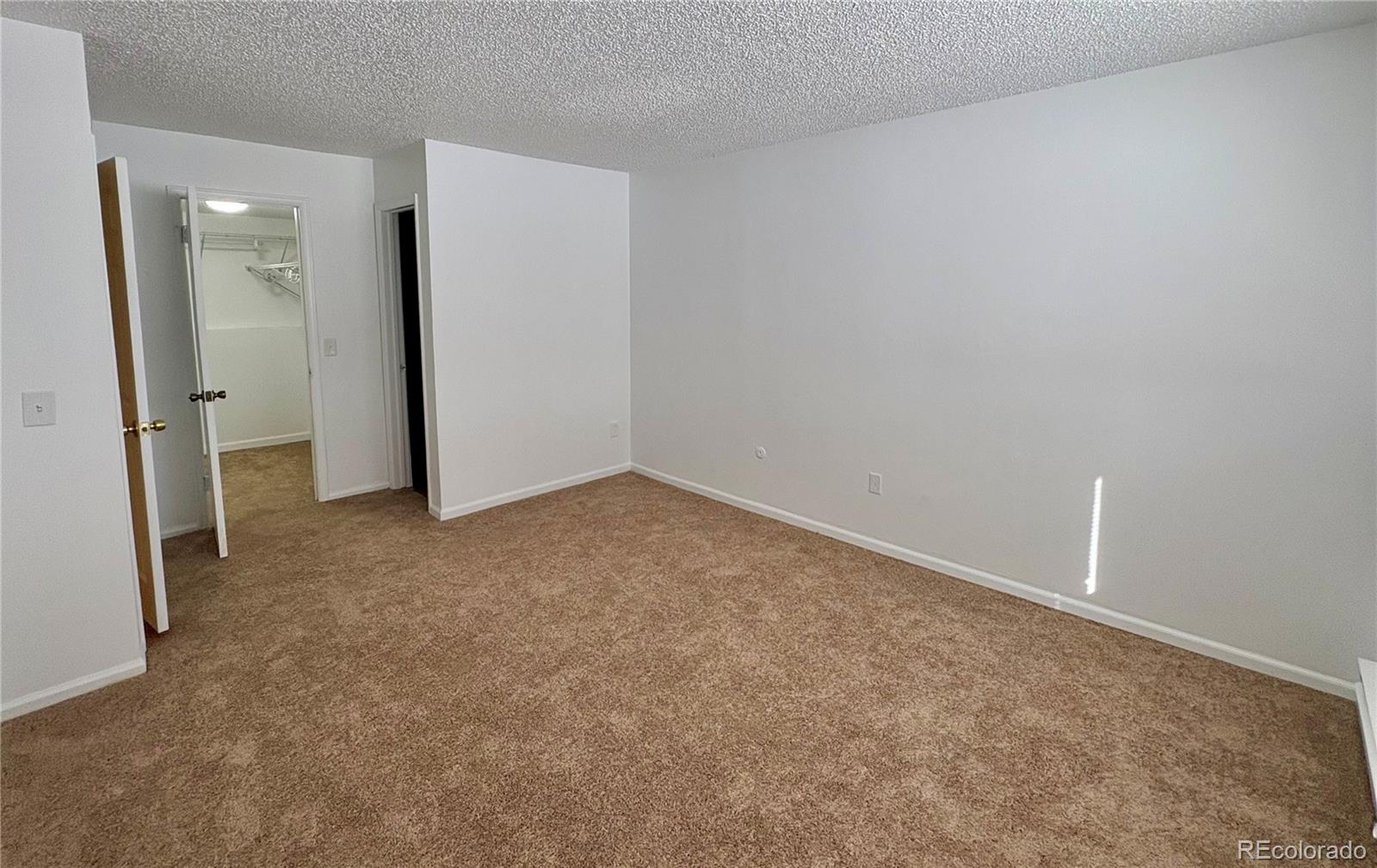 MLS Image #10 for 14794 e 2nd avenue,aurora, Colorado