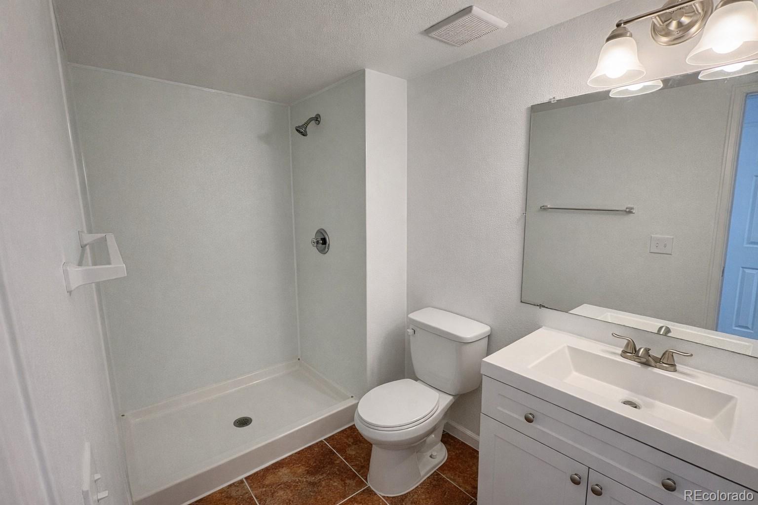 MLS Image #13 for 14794 e 2nd avenue,aurora, Colorado