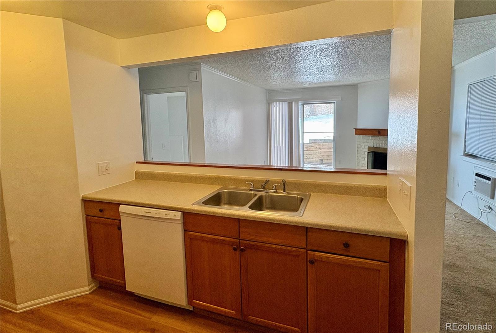 MLS Image #7 for 14794 e 2nd avenue,aurora, Colorado